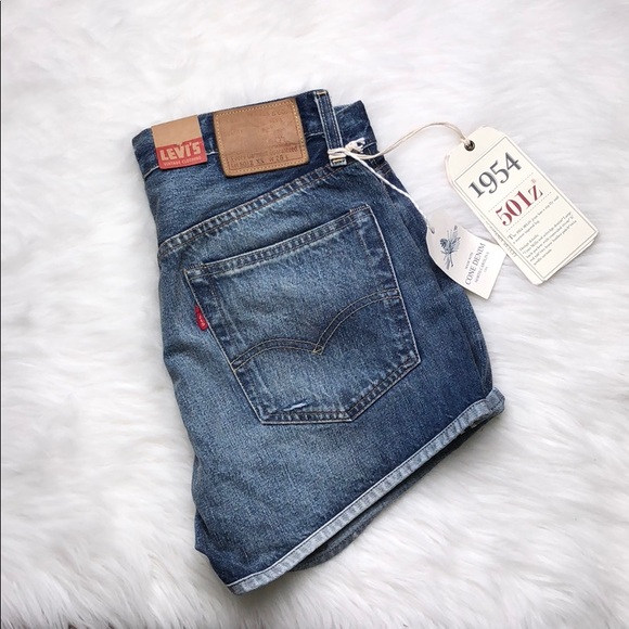 Levi's Pants - LEVI’S VINTAGE HIGHWAIST DENIM SHORTS SIZE 28 NEW